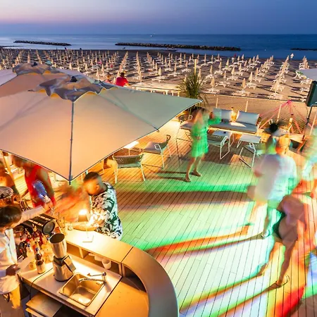 ホリデーパーク Club Del Sole Family 4*