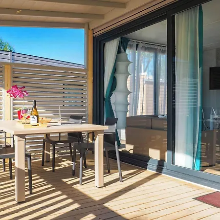 Aldeamento Turístico Club Del Sole Family 4*