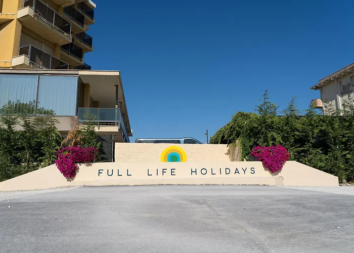 Club Del Sole Family